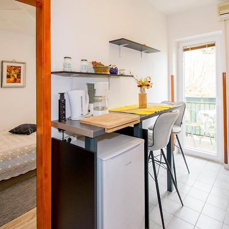 Studio Gabi, Premantura Apartment Luaran gambar